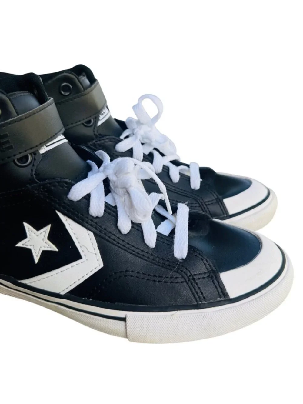 Converse Kids Pro Blaze Strap Black White High-Top Sneakers Size 5.5 US